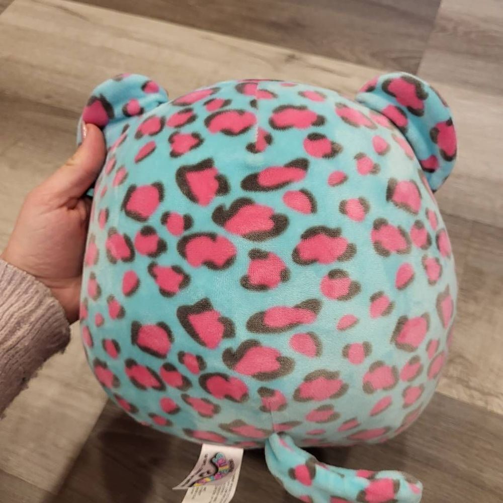 Squishmallows Chelsea the Cheetah Plush Toy Christmas gift - Picture 6 of 7
